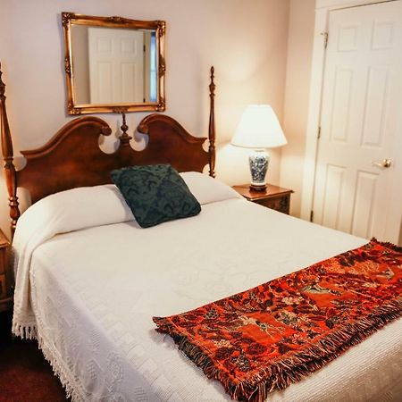 אוראיי China Clipper Inn (Adults Only) מראה חיצוני תמונה