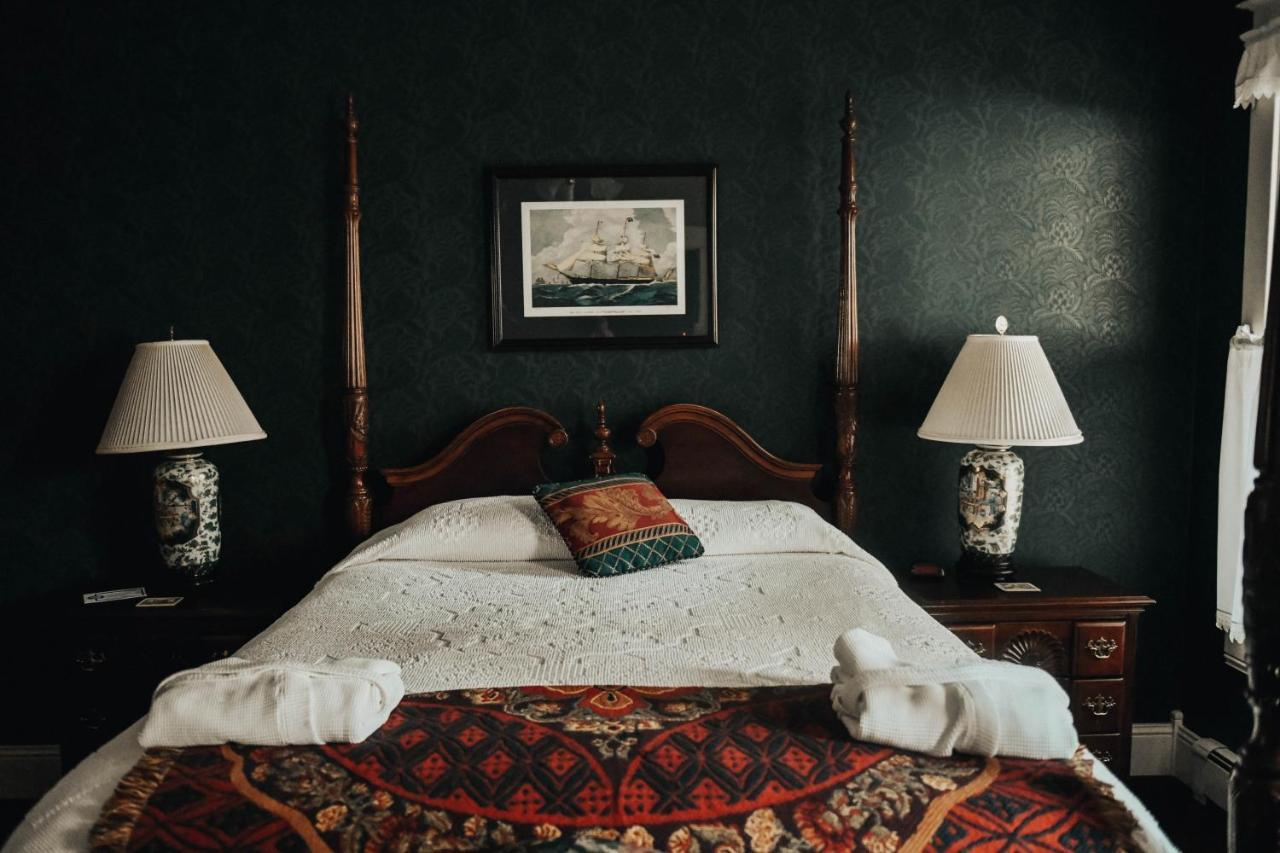 אוראיי China Clipper Inn (Adults Only) מראה חיצוני תמונה