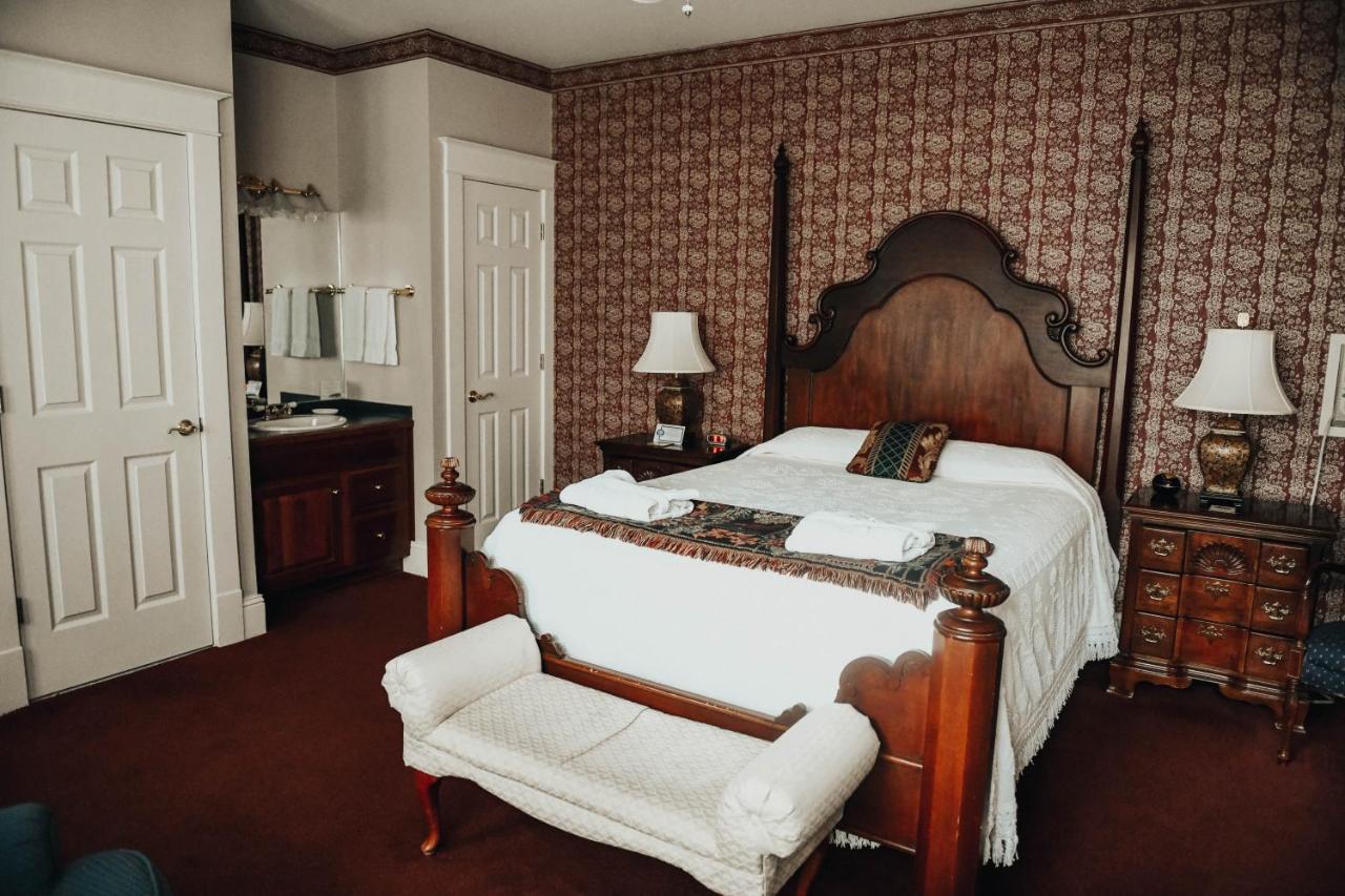 אוראיי China Clipper Inn (Adults Only) מראה חיצוני תמונה