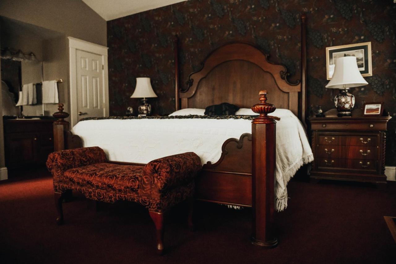 אוראיי China Clipper Inn (Adults Only) מראה חיצוני תמונה