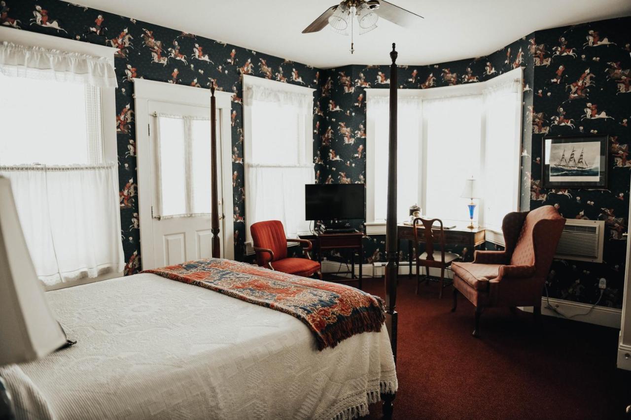 אוראיי China Clipper Inn (Adults Only) מראה חיצוני תמונה