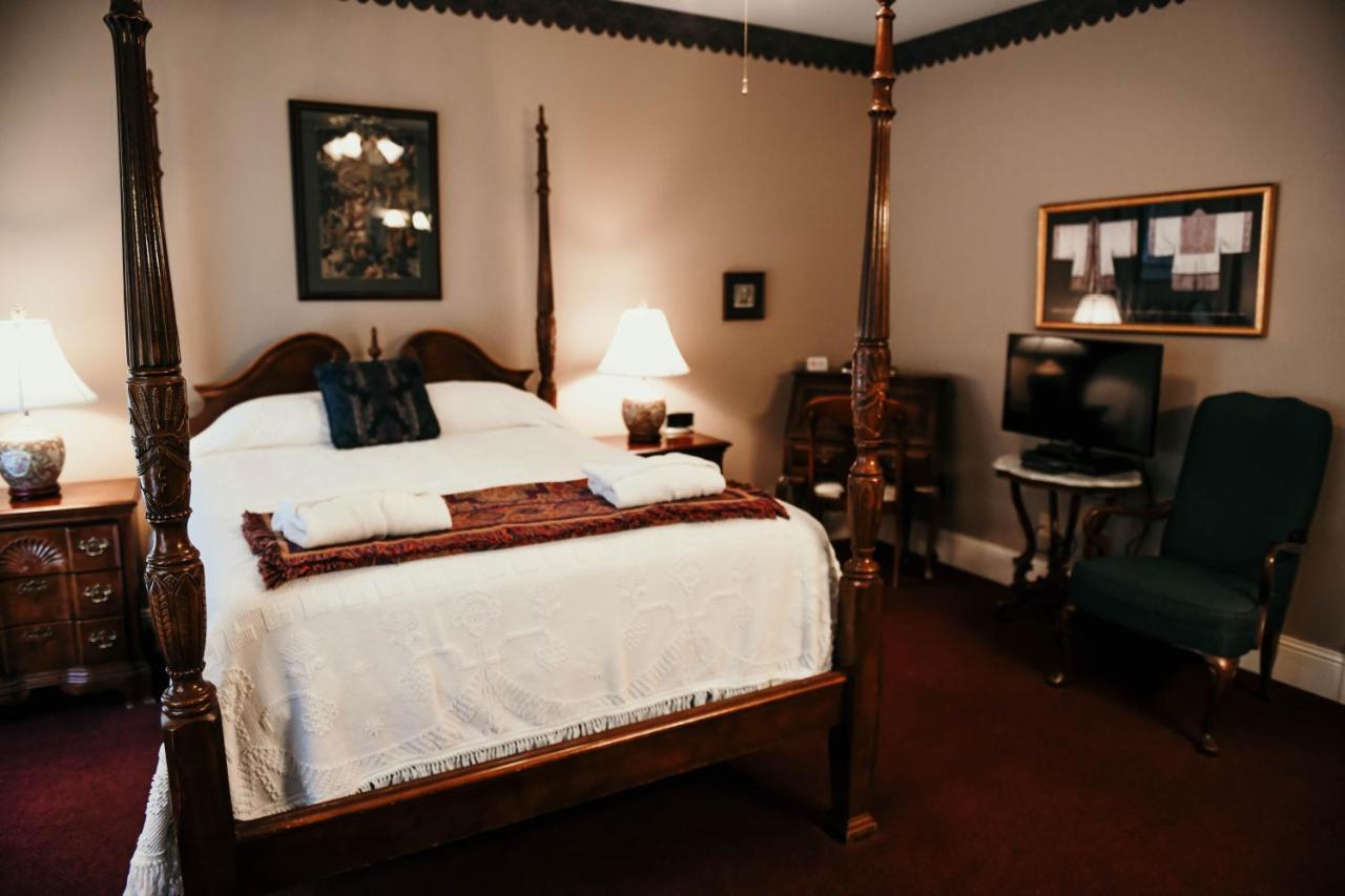 אוראיי China Clipper Inn (Adults Only) מראה חיצוני תמונה