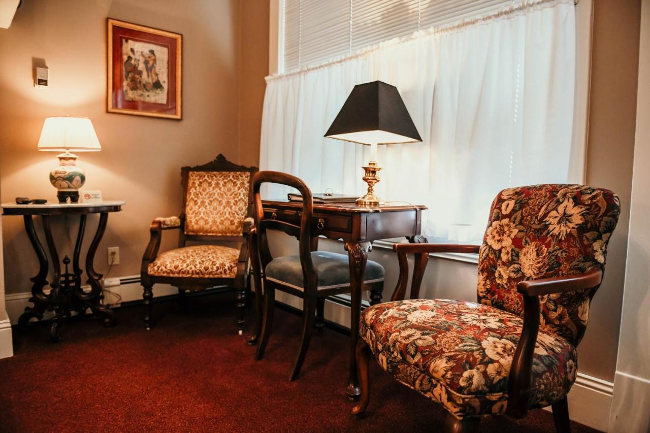 אוראיי China Clipper Inn (Adults Only) מראה חיצוני תמונה