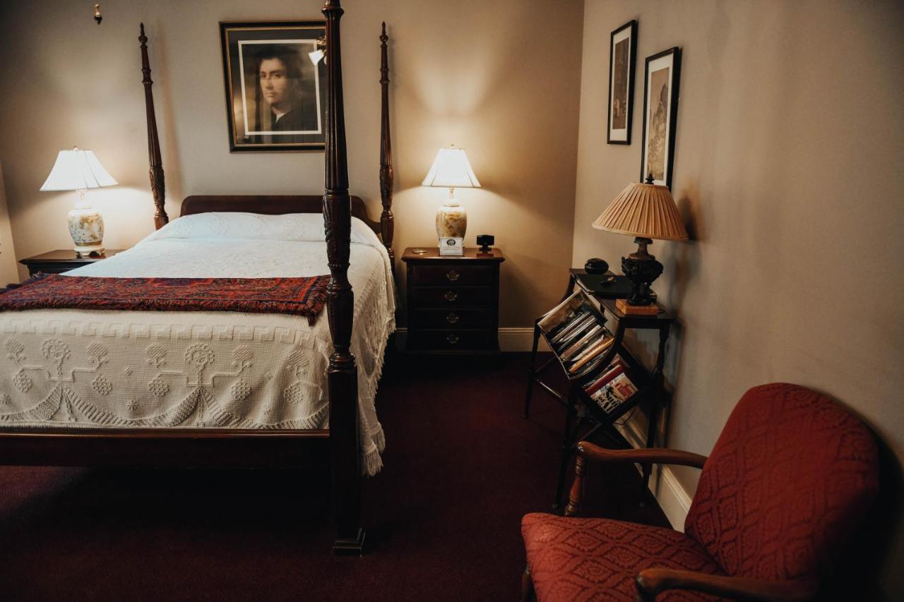 אוראיי China Clipper Inn (Adults Only) מראה חיצוני תמונה
